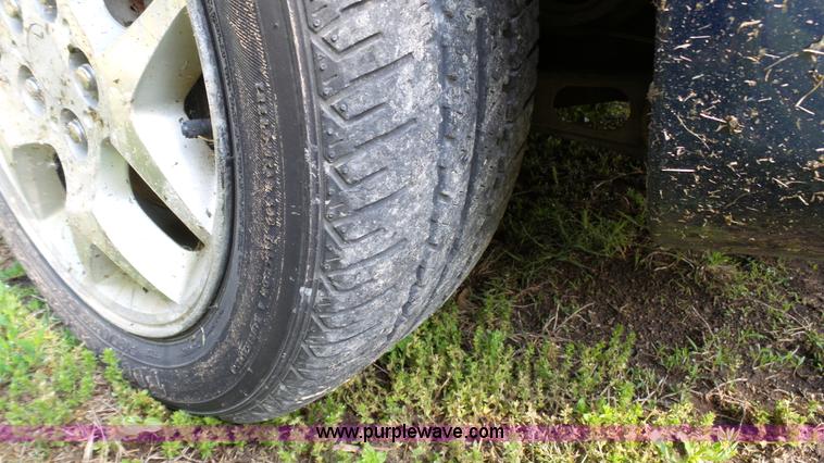 image for item K4073 2000 Dodge Neon