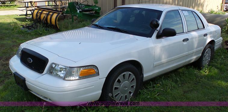 image for item K4074 2009 Ford Crown Victoria