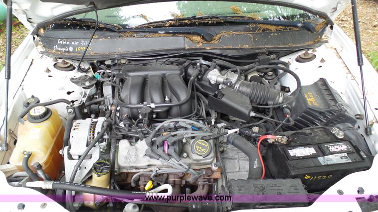 image for item K4176 2006 Ford Taurus