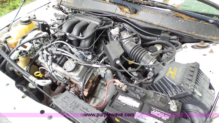 image for item K4176 2006 Ford Taurus