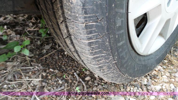 image for item K4176 2006 Ford Taurus