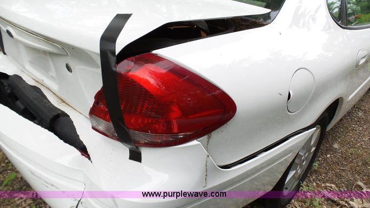 image for item K4176 2006 Ford Taurus