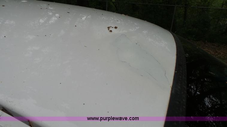 image for item K4176 2006 Ford Taurus