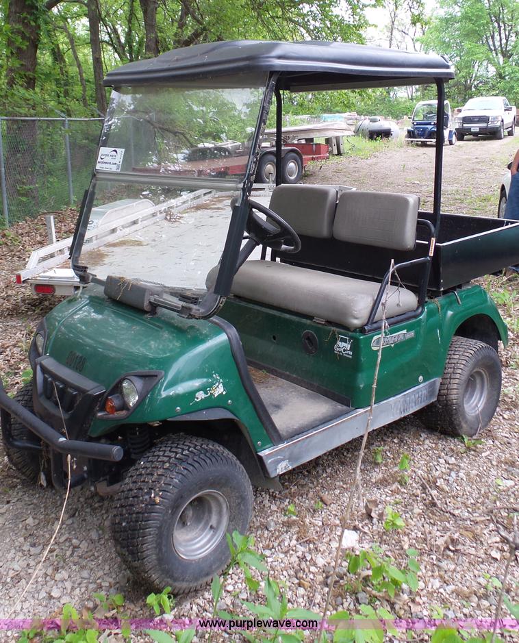 image for item K4177 2006 Yamaha U-Max golf cart