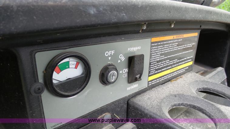 image for item K4177 2006 Yamaha U-Max golf cart