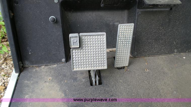 image for item K4177 2006 Yamaha U-Max golf cart