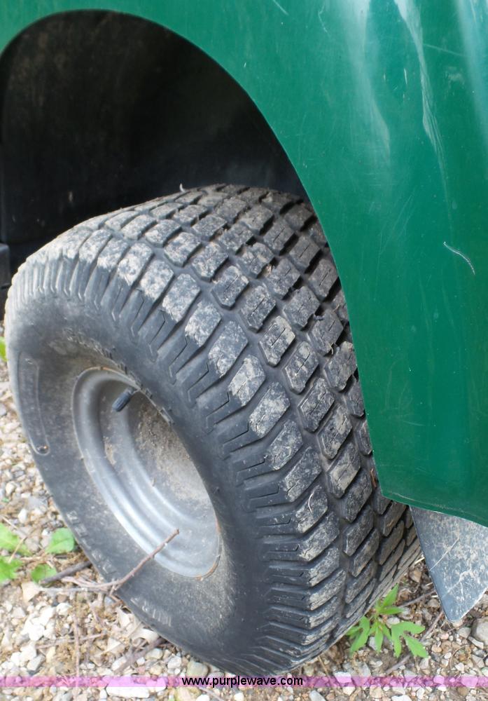 image for item K4177 2006 Yamaha U-Max golf cart