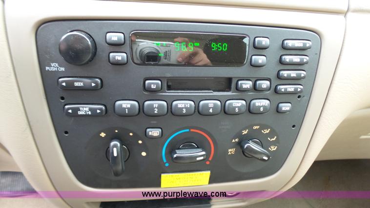 image for item K4178 2006 Ford Taurus