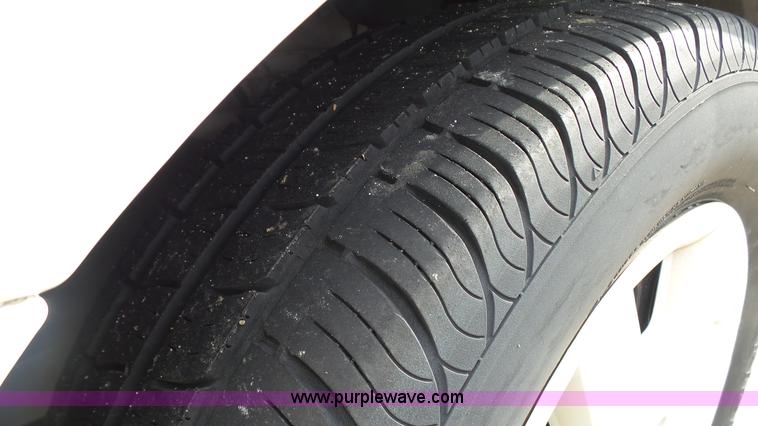 image for item K4178 2006 Ford Taurus