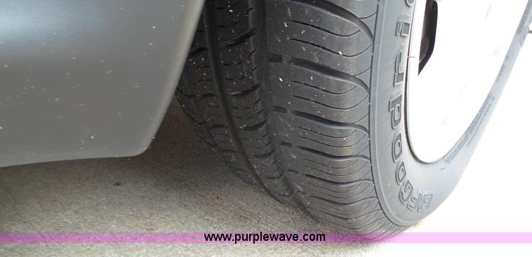 image for item K4178 2006 Ford Taurus