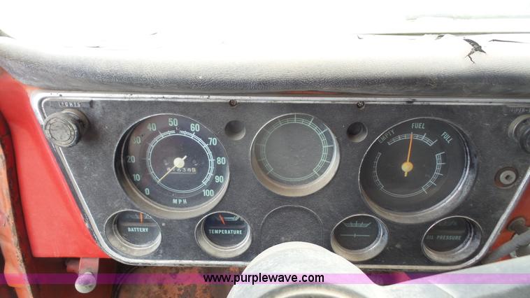 image for item K4513 1971 Chevrolet C40 oil distributor truck