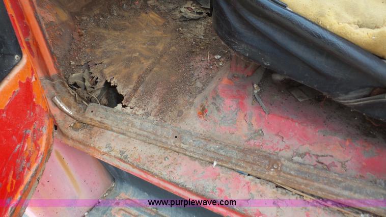 image for item K4513 1971 Chevrolet C40 oil distributor truck