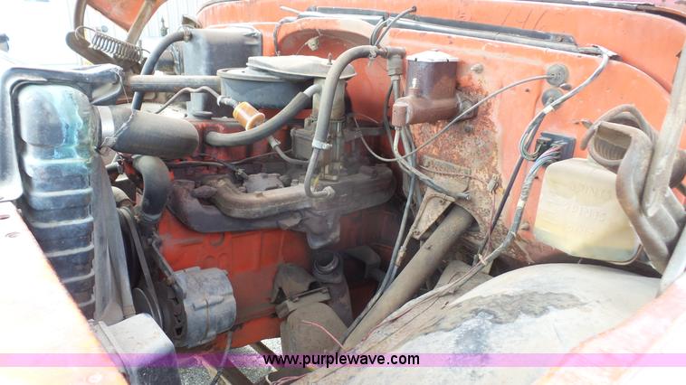 image for item K4513 1971 Chevrolet C40 oil distributor truck