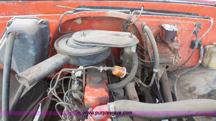 image for item K4513 1971 Chevrolet C40 oil distributor truck