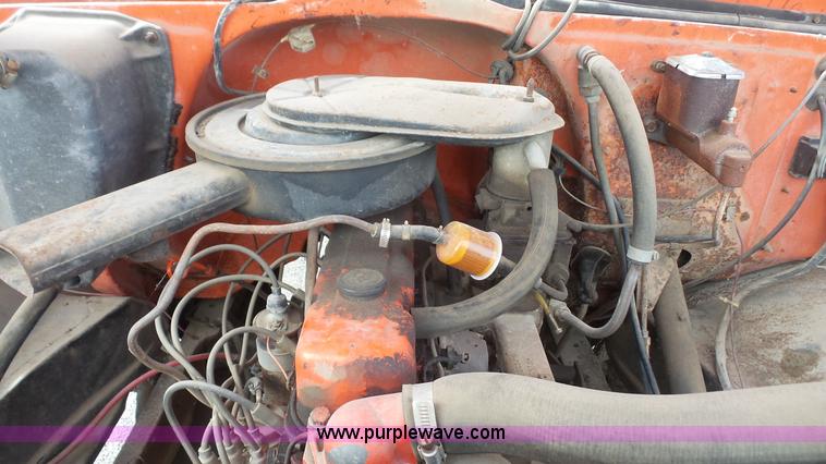 image for item K4513 1971 Chevrolet C40 oil distributor truck