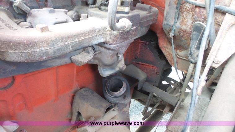 image for item K4513 1971 Chevrolet C40 oil distributor truck
