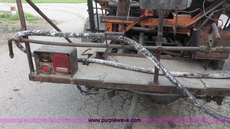 image for item K4513 1971 Chevrolet C40 oil distributor truck