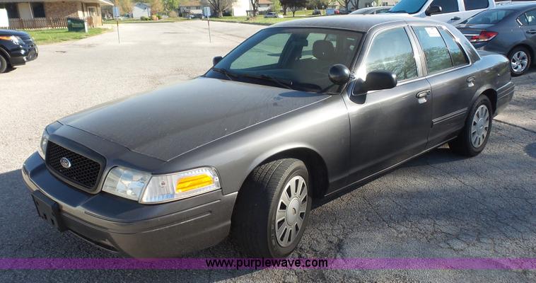 image for item K4611 2009 Ford Crown Victoria Police Interceptor