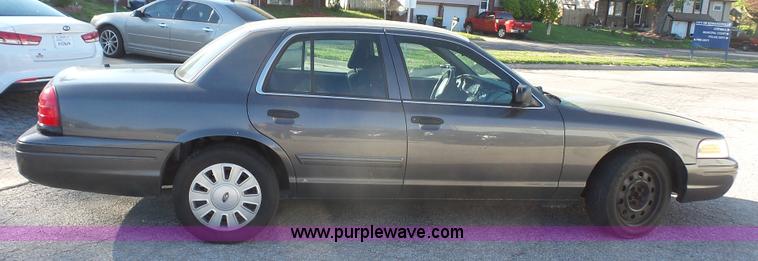 image for item K4611 2009 Ford Crown Victoria Police Interceptor