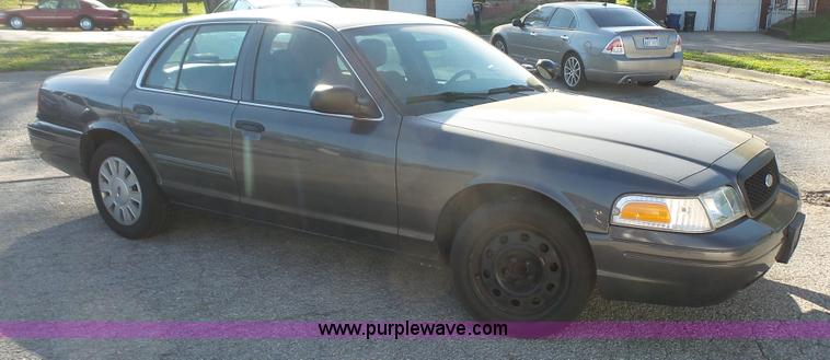 image for item K4611 2009 Ford Crown Victoria Police Interceptor
