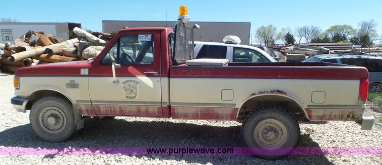 image for item K5240 1991 Ford F250 pickup truck