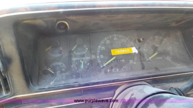 image for item K5240 1991 Ford F250 pickup truck