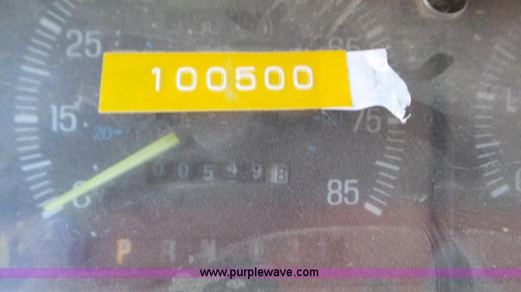 image for item K5240 1991 Ford F250 pickup truck