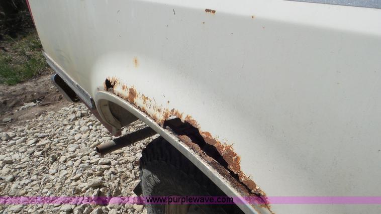 image for item K5240 1991 Ford F250 pickup truck