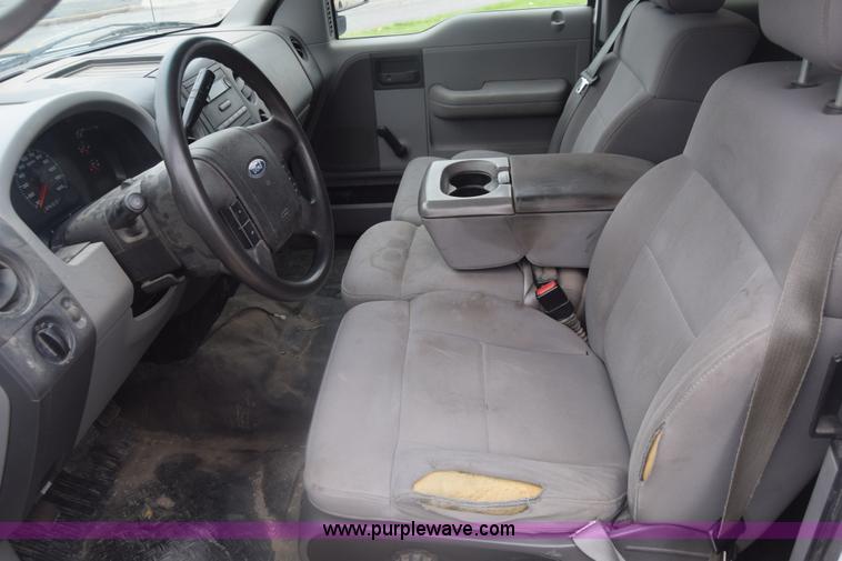 image for item K6540 2004 Ford F150 SuperCab pickup truck