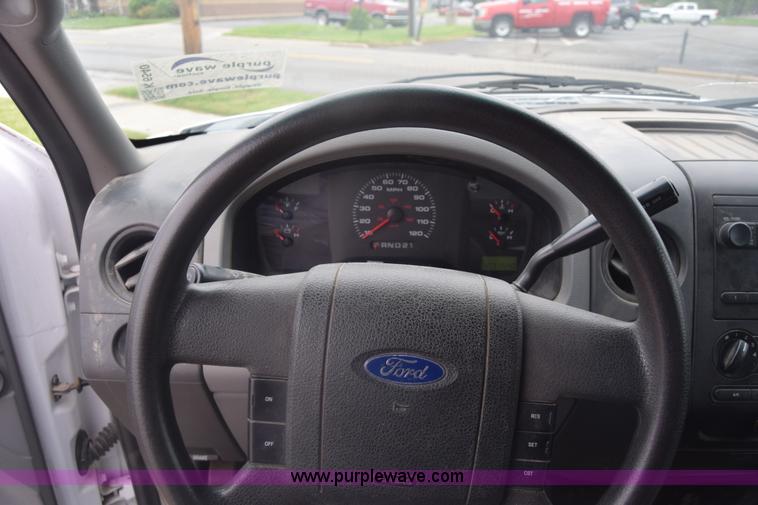 image for item K6540 2004 Ford F150 SuperCab pickup truck