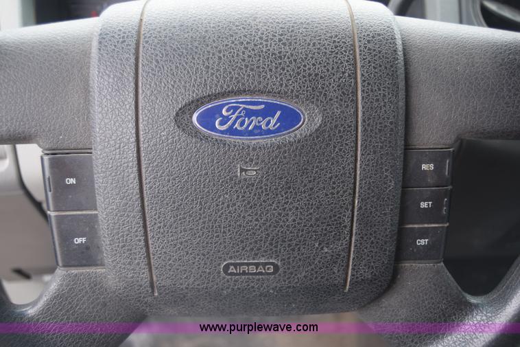 image for item K6540 2004 Ford F150 SuperCab pickup truck