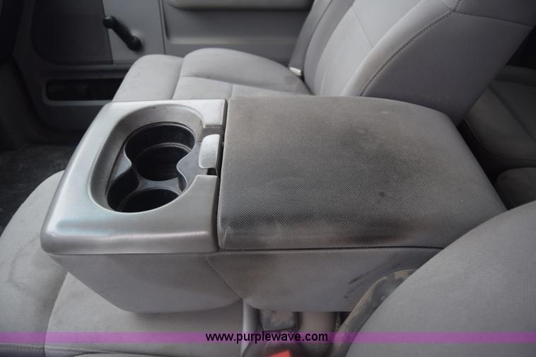 image for item K6540 2004 Ford F150 SuperCab pickup truck