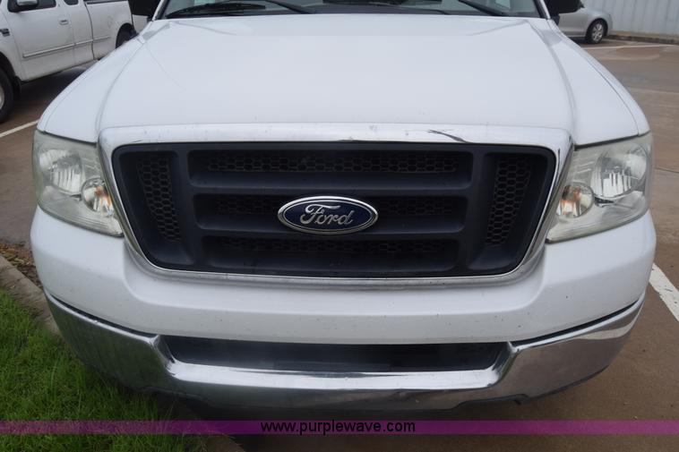 image for item K6540 2004 Ford F150 SuperCab pickup truck