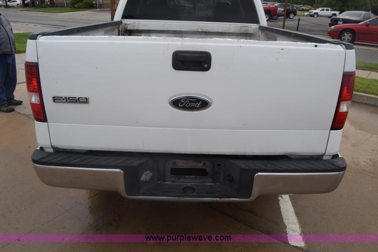 image for item K6540 2004 Ford F150 SuperCab pickup truck