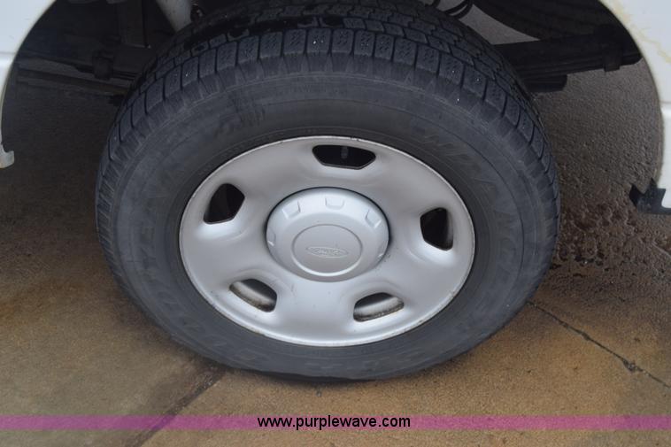 image for item K6540 2004 Ford F150 SuperCab pickup truck