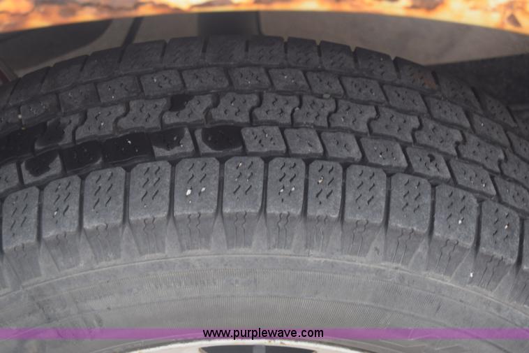 image for item K6540 2004 Ford F150 SuperCab pickup truck