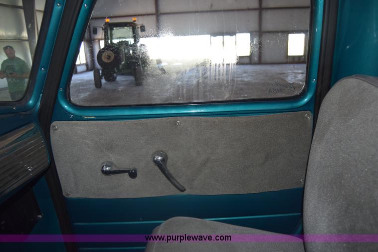 image for item K6566 1950 Chevrolet 3100 pickup truck