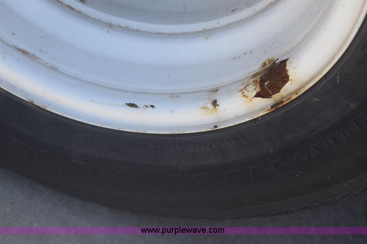 image for item K6572 2007 Ford Econoline E450 bus