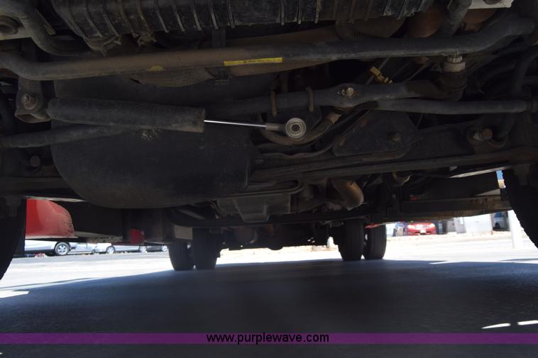 image for item K6572 2007 Ford Econoline E450 bus