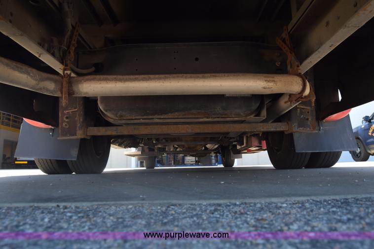 image for item K6572 2007 Ford Econoline E450 bus