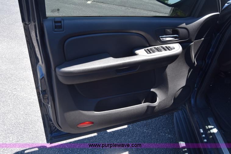 image for item K6625 2008 Chevrolet Tahoe SUV