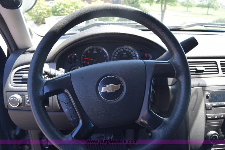 image for item K6625 2008 Chevrolet Tahoe SUV