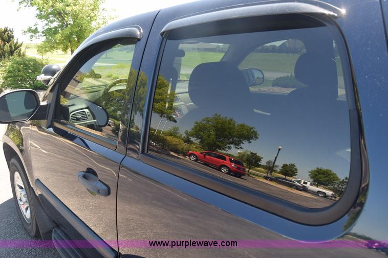 image for item K6625 2008 Chevrolet Tahoe SUV