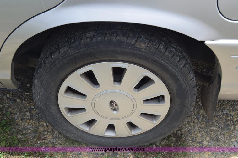 image for item K6631 2006 Ford Crown Victoria Police Interceptor