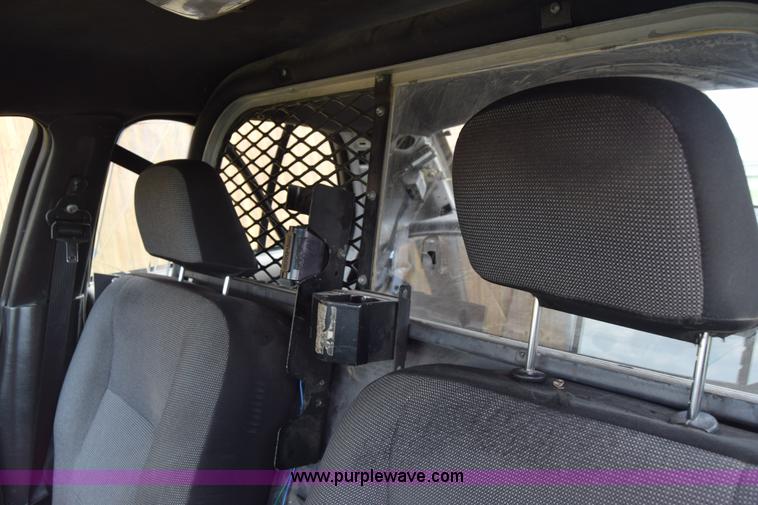 image for item K6631 2006 Ford Crown Victoria Police Interceptor