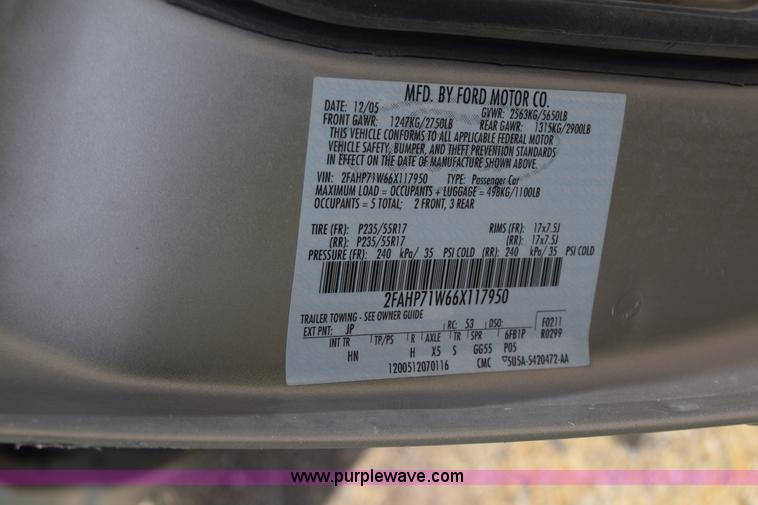 image for item K6631 2006 Ford Crown Victoria Police Interceptor