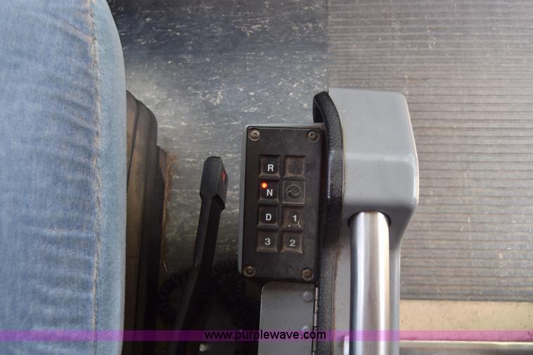 image for item K6709 1993 MCI 102-C3 passenger bus