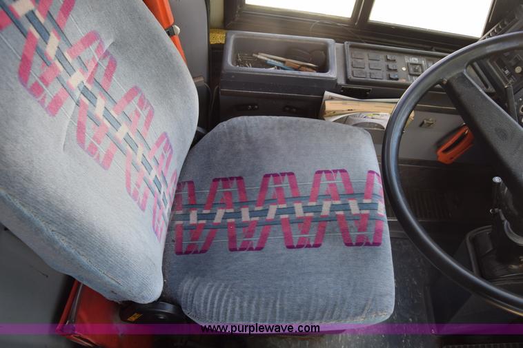 image for item K6709 1993 MCI 102-C3 passenger bus