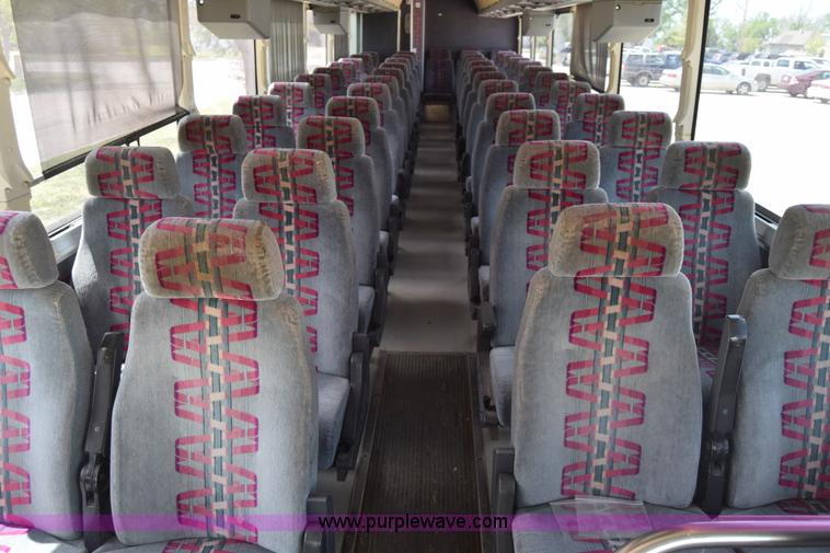 image for item K6709 1993 MCI 102-C3 passenger bus