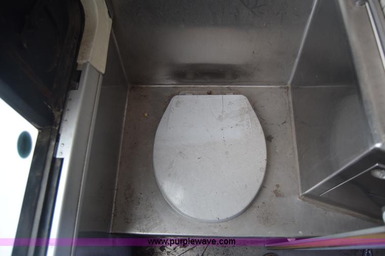 image for item K6709 1993 MCI 102-C3 passenger bus